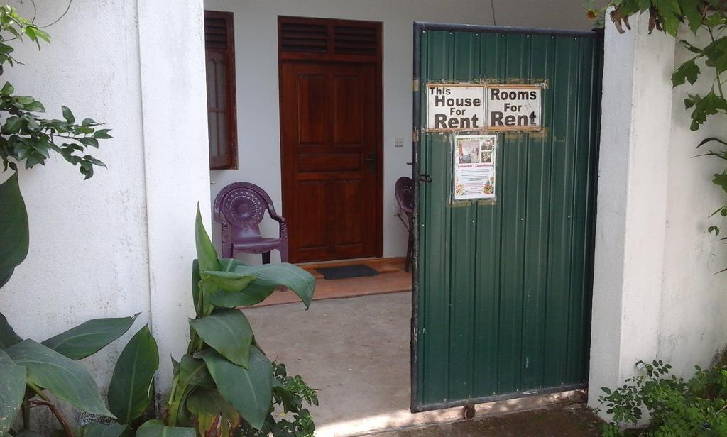 Ameesha Guesthouse Unawatuna Exterior photo